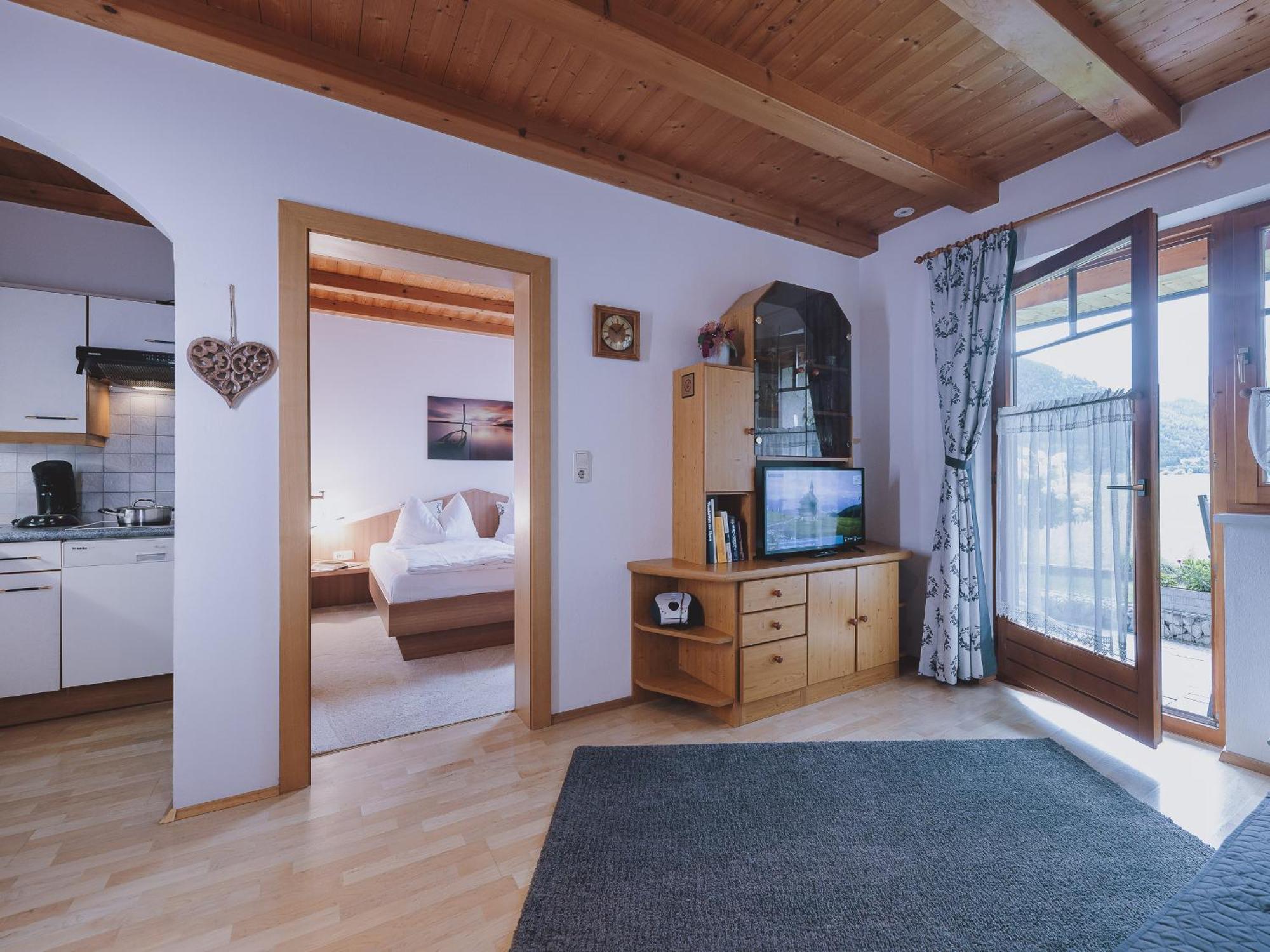 Lakeside Appartement Plattner By We Rent, Summercard Included 젤암제 외부 사진